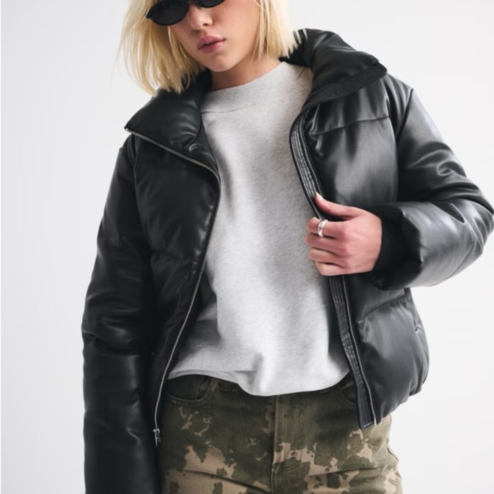 abercrombie vegan black leather puffer jacket sz small - Picture 3 of 7